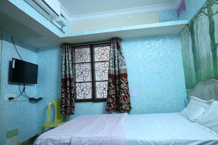 Room 29 of 66