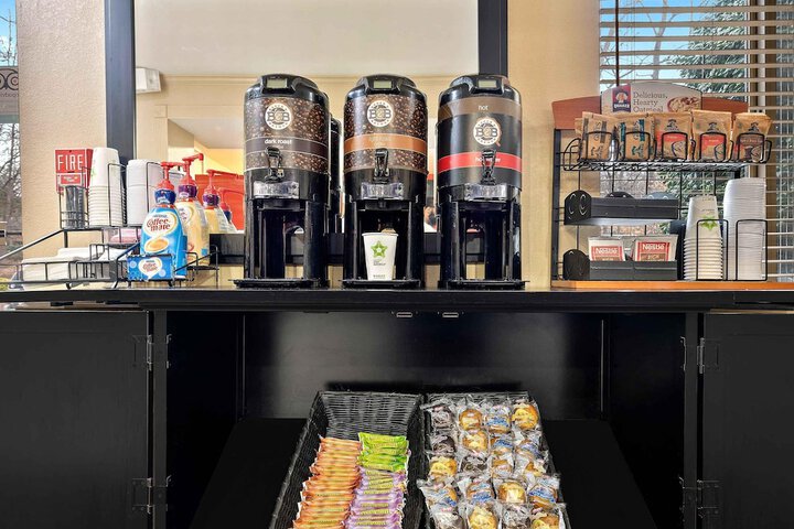 Breakfast/Coffee Service 64 of 69