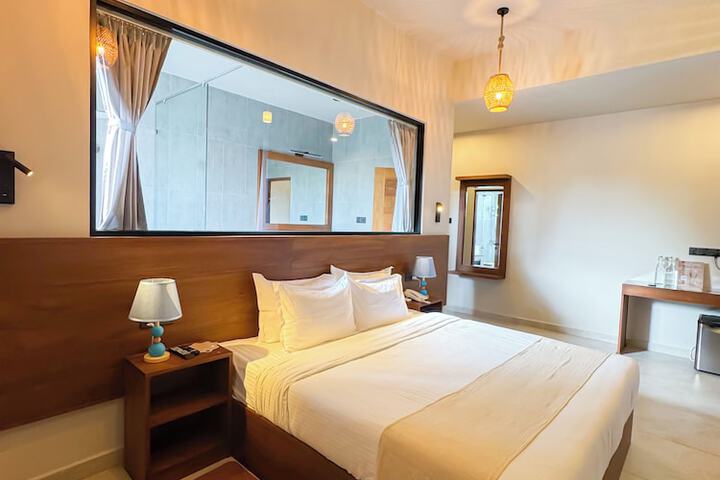Room 80 of 174
