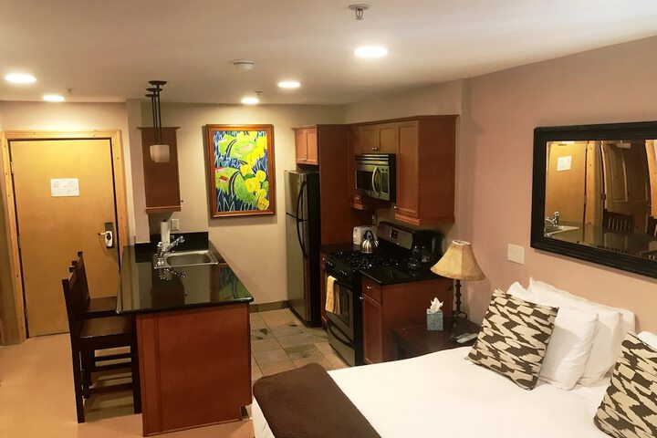 Room 8 of 20