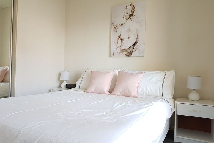 Room 8 of 30