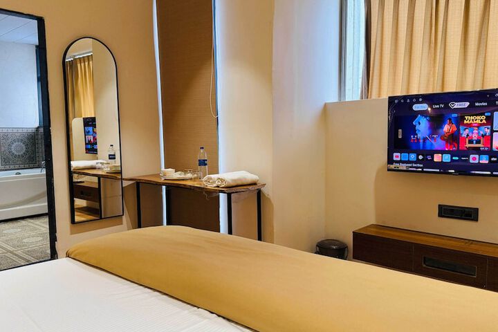 Room 91 of 104