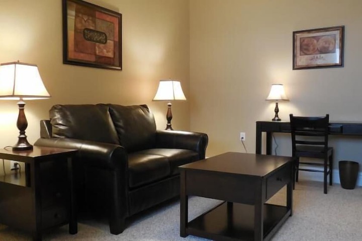 Room 32 of 74