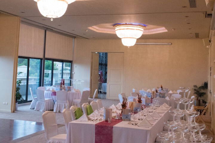 Ballroom/Hall 34 of 50