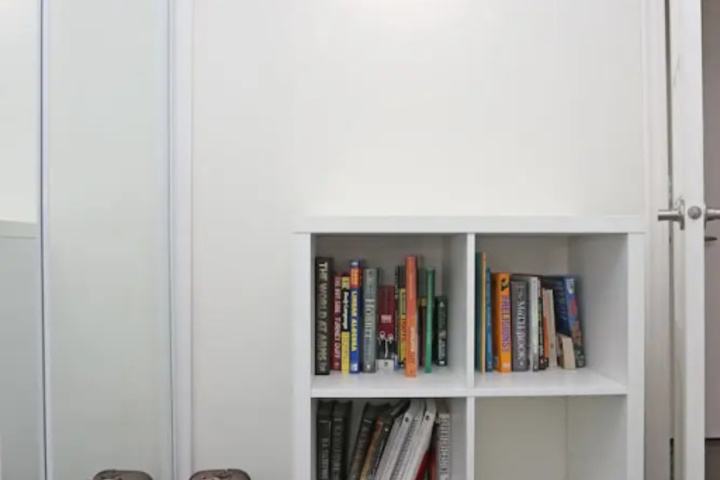 Room 11 of 17