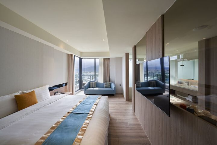 Room 30 of 75