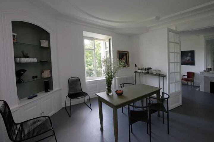 Room 16 of 40