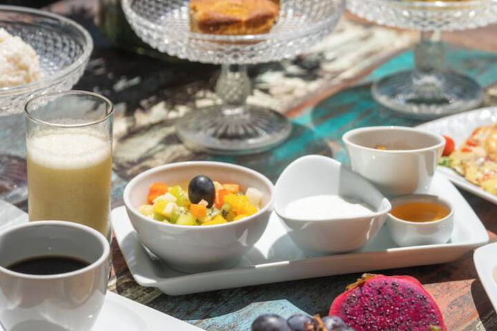 Breakfast/Coffee Service 62 of 86
