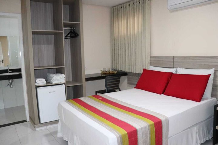 Room 21 of 25