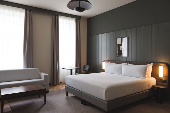 Room 41 of 81