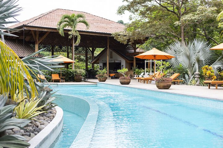 Pool 115 of 176
