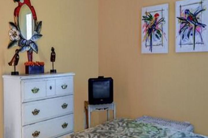 Room 11 of 21