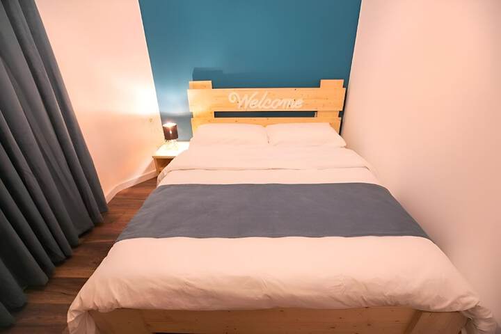 Room 25 of 58