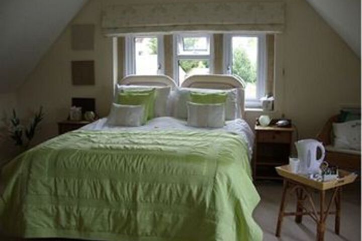 Room 7 of 9