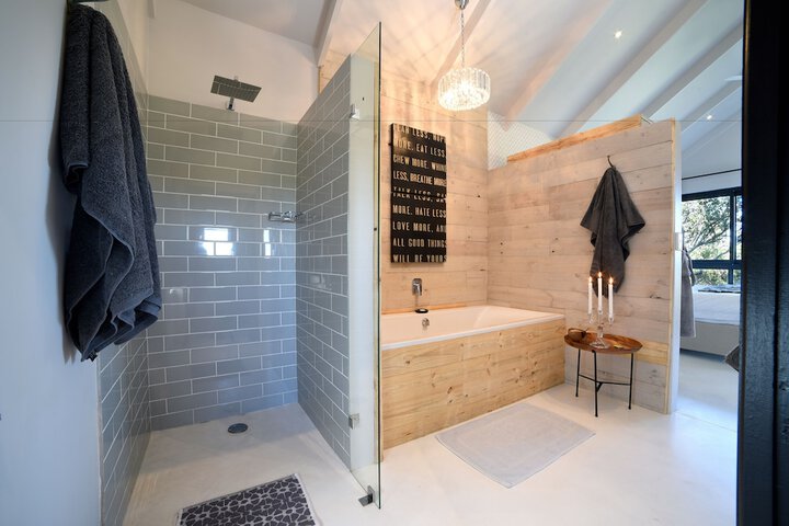 Room 10 of 23