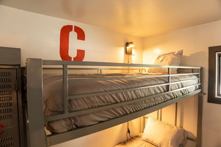 Room 9 of 73