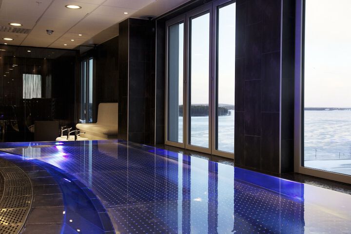 Pool 40 of 72