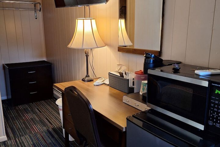 Room 26 of 58