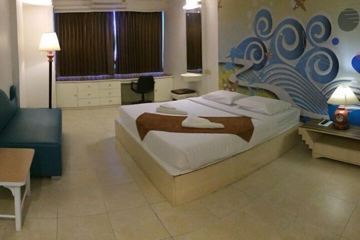 Room 61 of 147