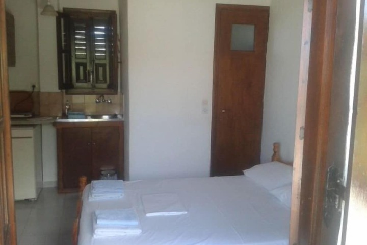 Room 2 of 55