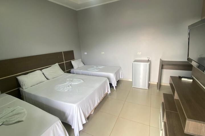 Room 7 of 13