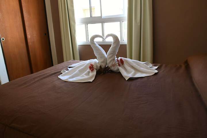 Room 12 of 76