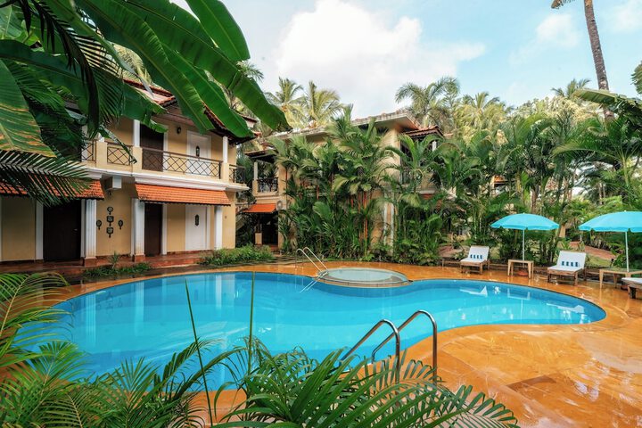 Pools & Facilities