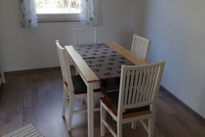 Room 19 of 27