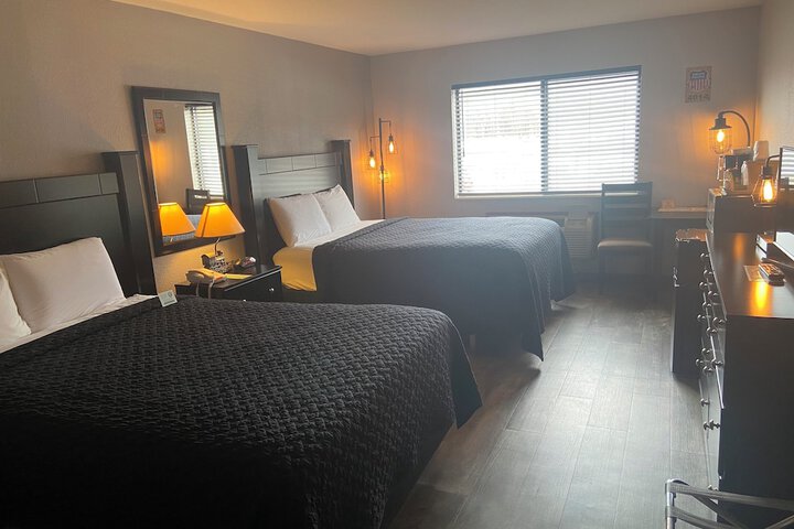 Room 11 of 106