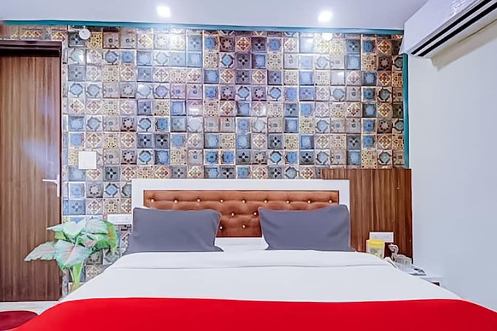 Room 10 of 22