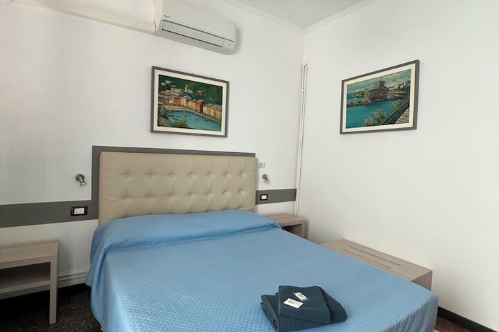 Room 19 of 48