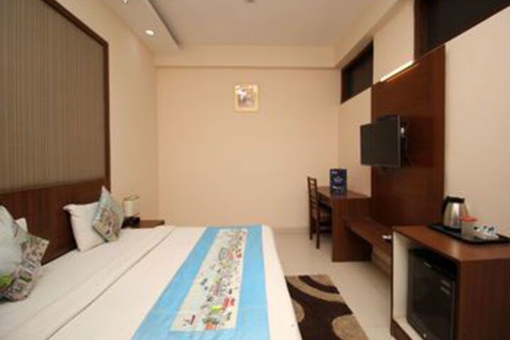 Room 22 of 28