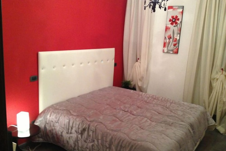 Room 6 of 15