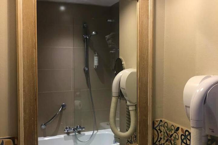 Clean Restrooms