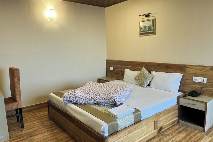 Room 8 of 39