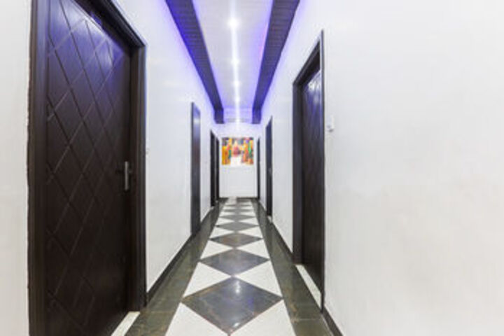 Ballroom/Hall 24 of 30