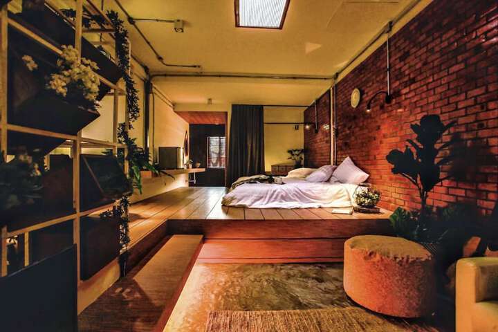 Room 71 of 108
