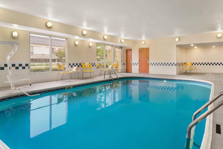 Pools & Facilities