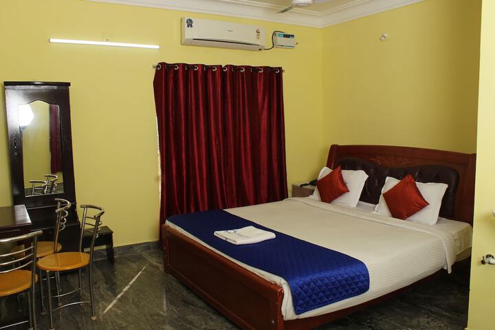 Room 4 of 35
