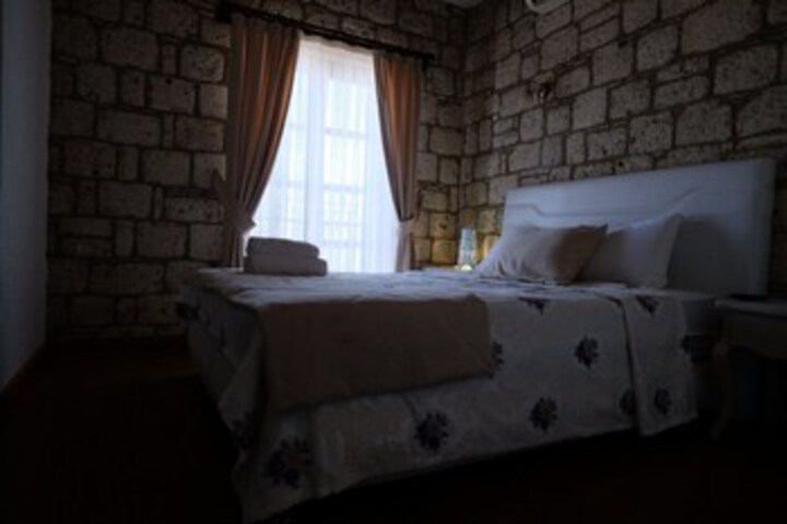 Room 60 of 82