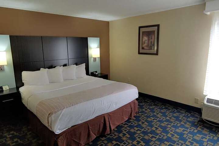 Room 5 of 19