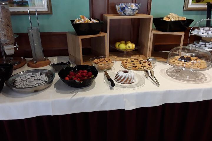 Breakfast/Coffee Service 41 of 50