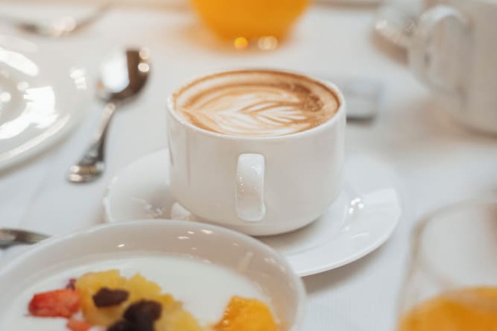 Breakfast/Coffee Service 108 of 146