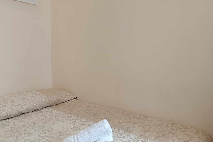Room 109 of 283
