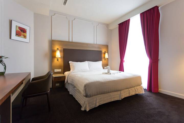 Room 4 of 53