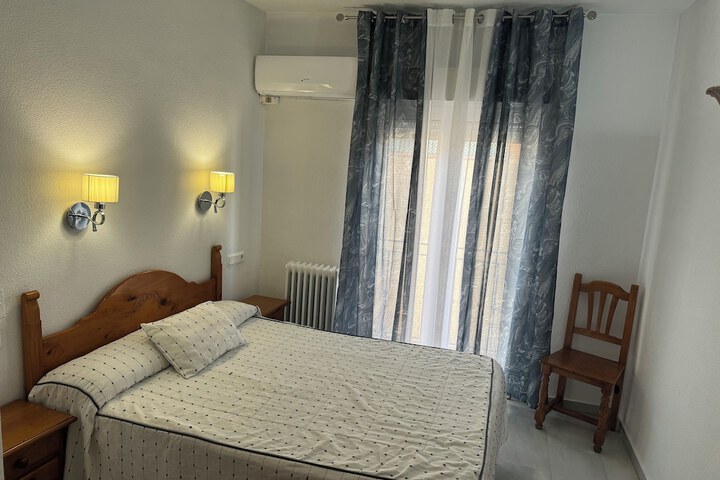 Room 25 of 127