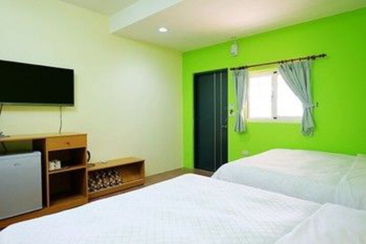 Room 21 of 26