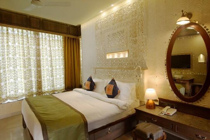 Room 40 of 81