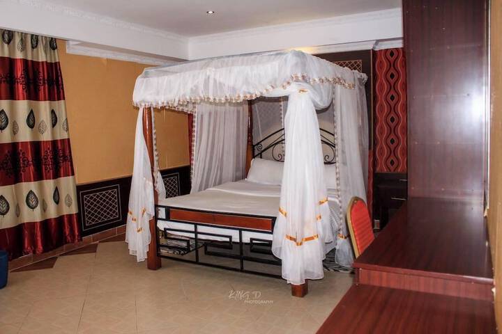 Room 2 of 42