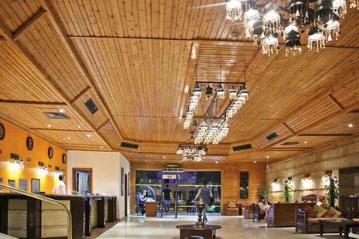 Hotel Lobby